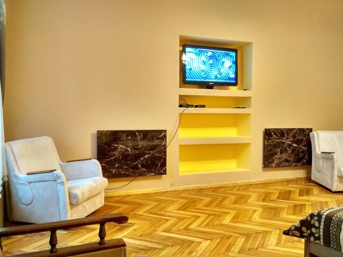 Apartment On Virmens'Ka Street Lviv Exterior photo